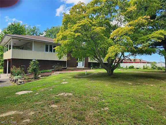 5th image of 2975 Brown Rd