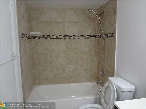 3rd image of 1018 Coral Club Dr #1018