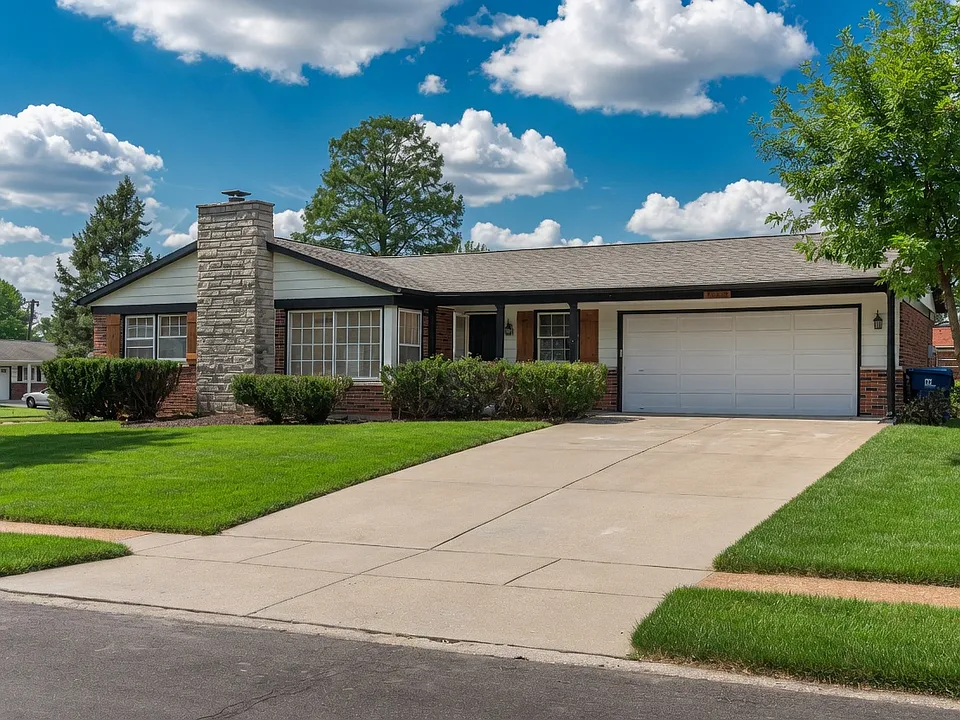 1555 Zurich Dr