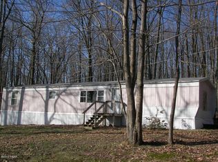 32 Circle Dr, Lake Ariel, PA 18436