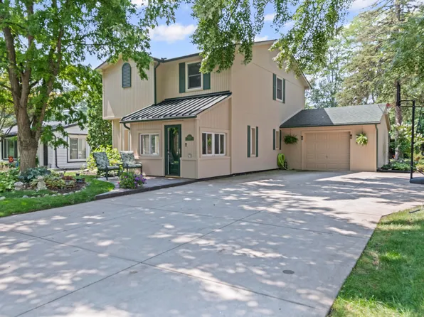 18341 Sunset St, Livonia, MI 48152