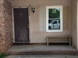 140 Kenilworth Dr #C, High Pt, NC 27260