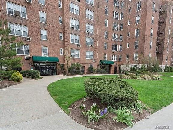 4th image of 2621 Union St APT 6H