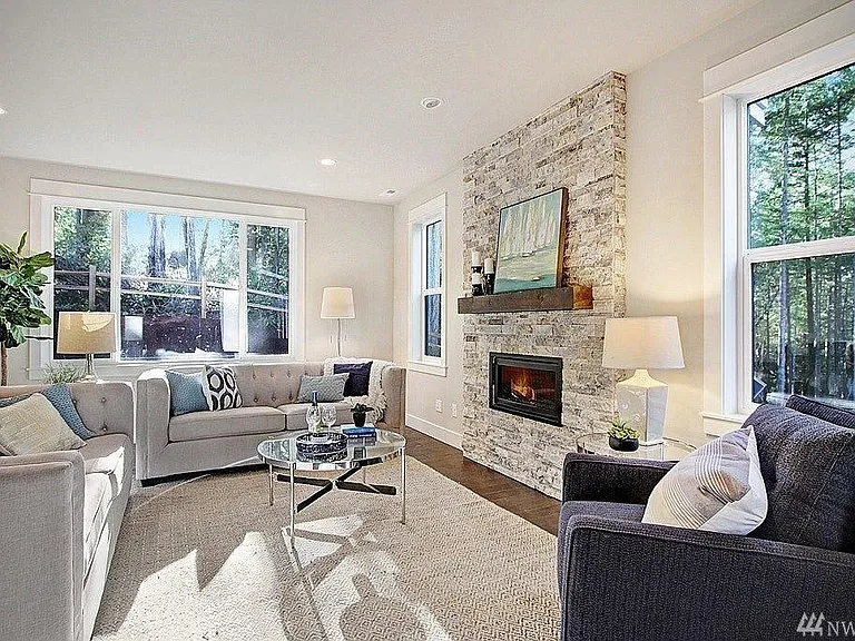 16550 NE 47th St — Photo 3