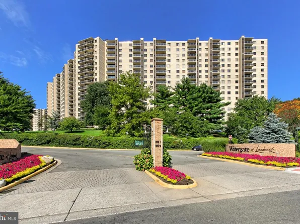 203 Yoakum Pkwy APT 918, Alexandria, VA 22304