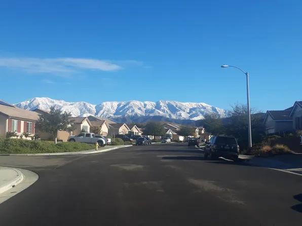 361 Canyon Rdg, Calimesa, CA 92320