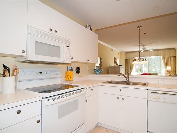 3rd image of 4645 Tower Hill Ln Unit 2515