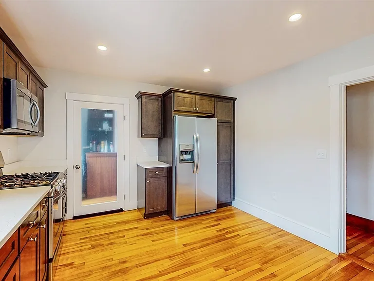 20 Harrington St #2 — Photo 4