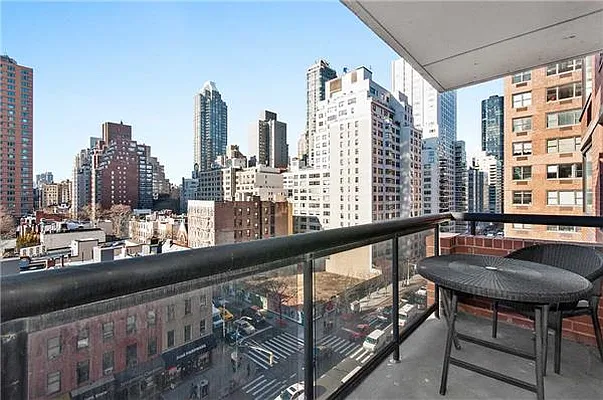 Rented by Engel & Völkers New York City | media 11