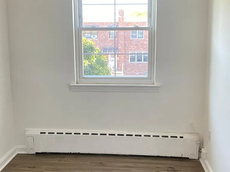 906 Huntington Ave #2 — Photo 11
