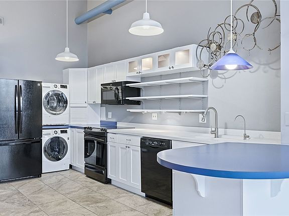 4th image of 5850 Centre Ave APT 210
