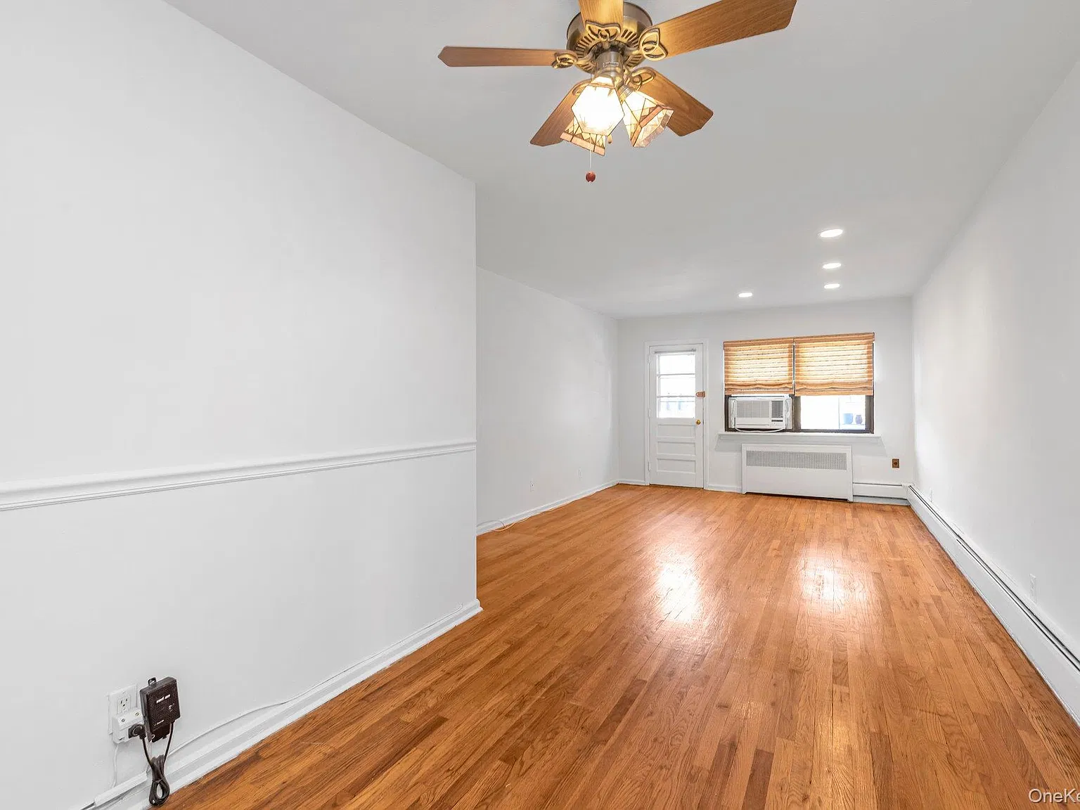 2 bed, 1.0 bath, 850 sqft, $2,600 — Photo 2