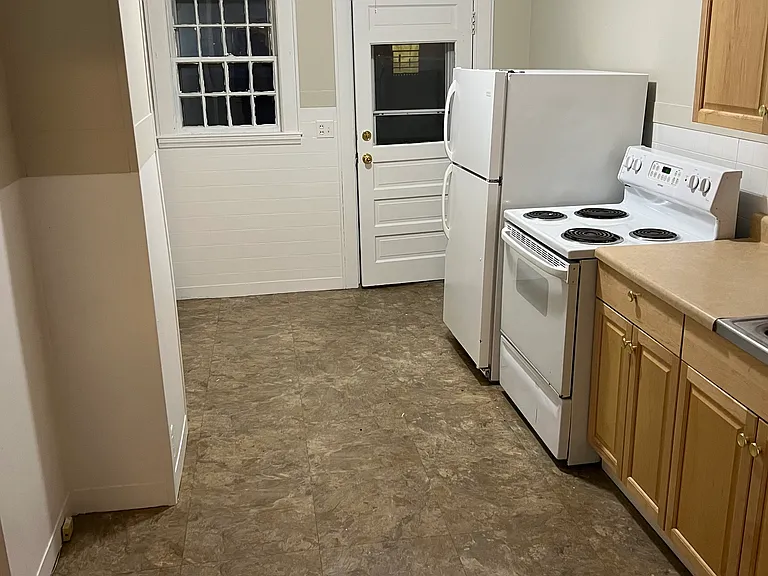 174 Main St #1R — Photo 8