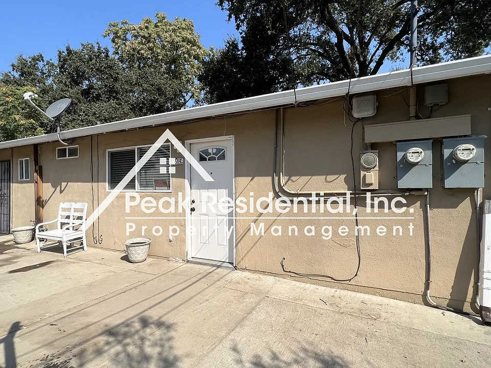 5914 Del Campo Ln