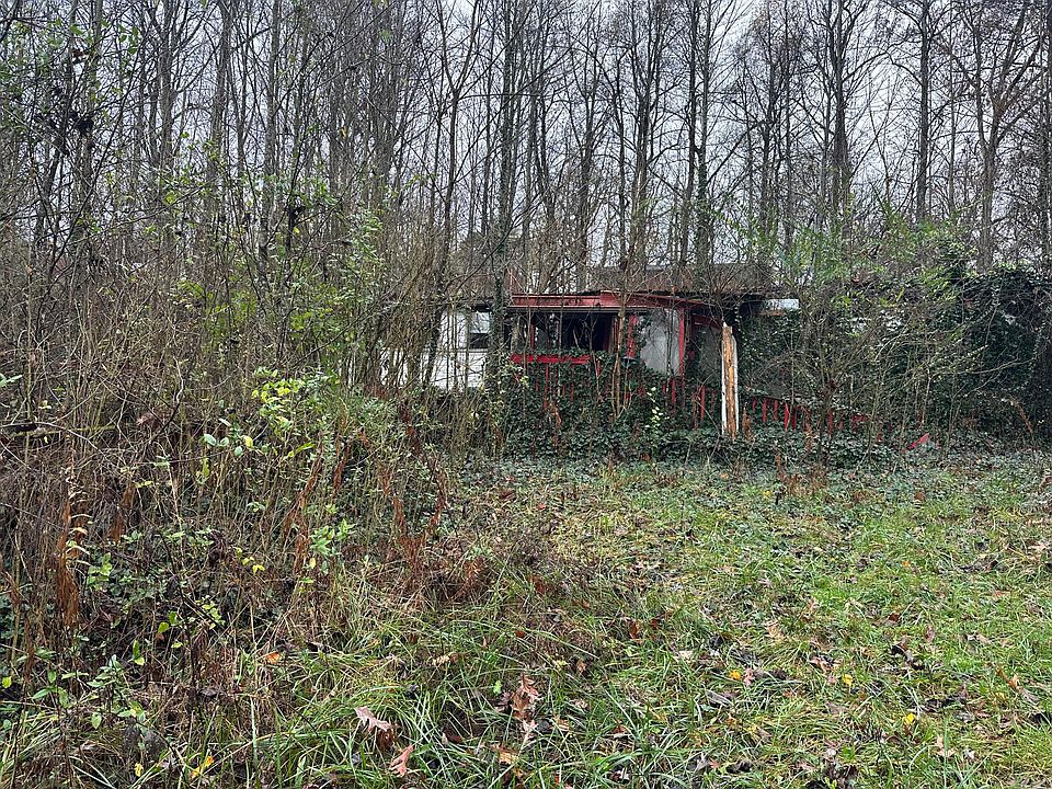 2nd image of 113 Dry Pond Ln