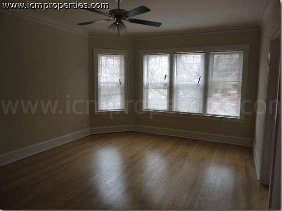 2nd image of 5202 N Leavitt St #2FF