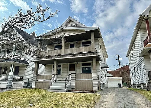4072 E 64th St Photo 1