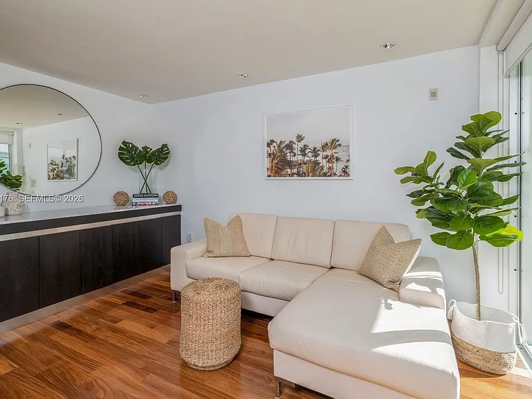 1601 West Ave #208 — Photo 11