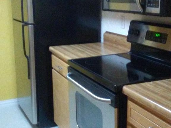 3rd image of 522 E Avenue J APT C