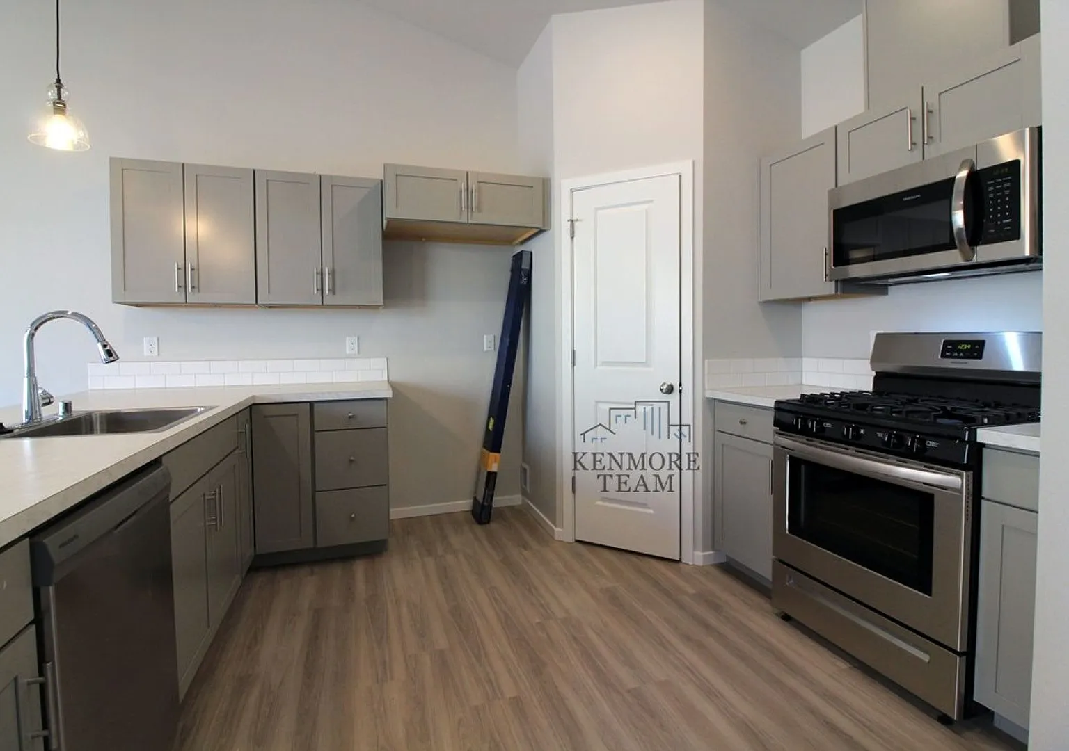 3 Bedroom, 2 Bath Townhome in West Pasco — Photo 4