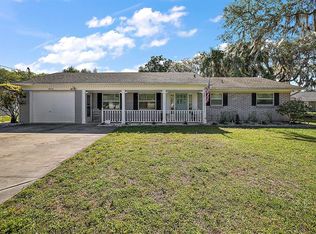 32122 Elizabeth Ave, Tavares, FL 32778