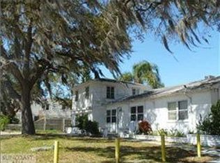 1180 Sunset Point Rd, Clearwater, FL 33755