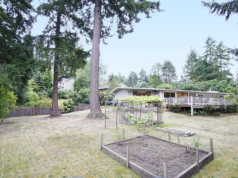 7814 SE 72nd St — Photo 2