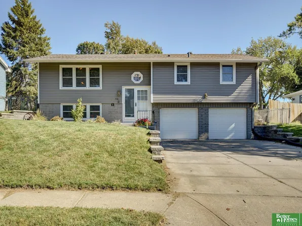 3023 S 137th St, Omaha, NE 68144