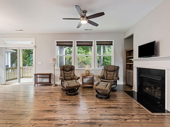 5th image of 3065 Willow Ranch Dr