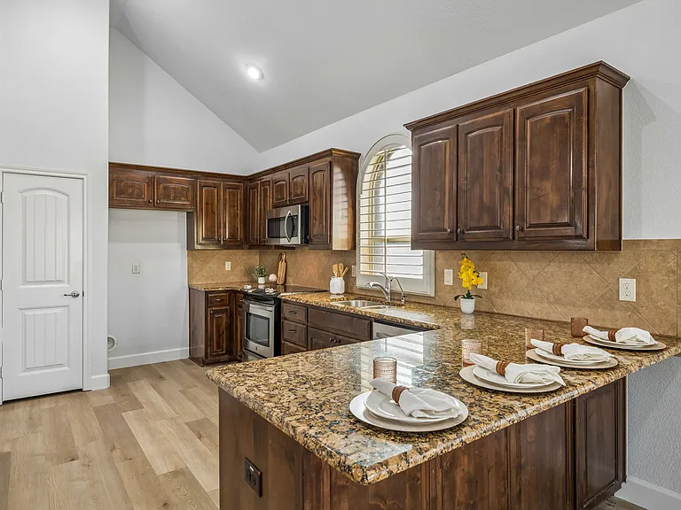 10445 Merced Lake Rd — Photo 5