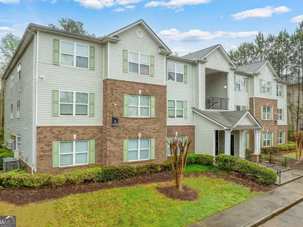 13202 Fairington Ridge Cir, Lithonia, GA 30038