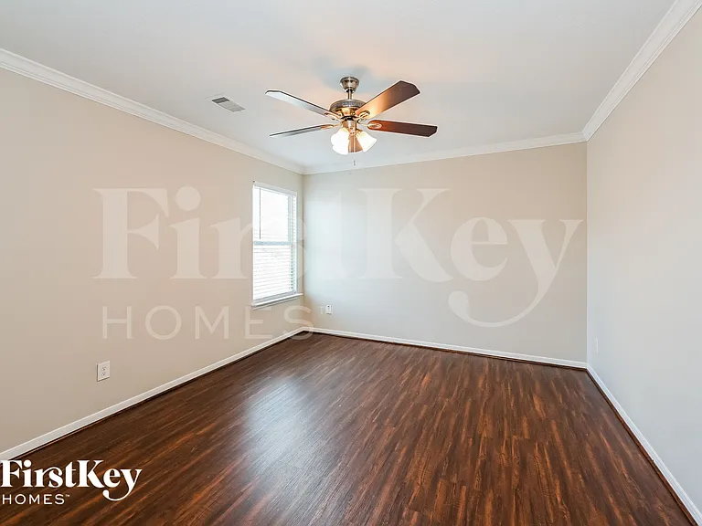 4822 Jarl Ct — Photo 14