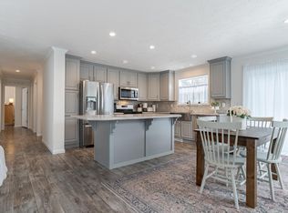 104 Robin Hood Drive, Exeter, NH 03833