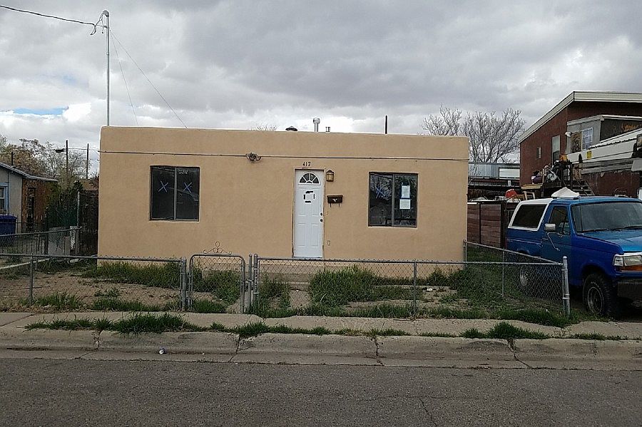1st image of 417 Cordova Ave NW