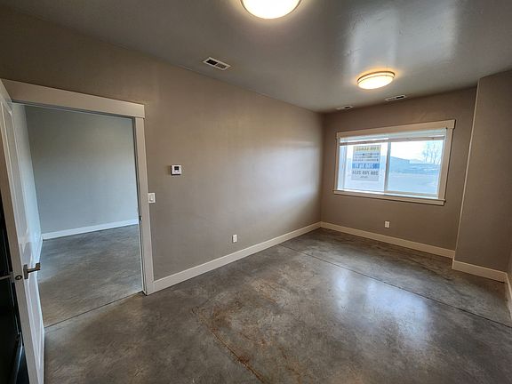 5th image of 2308 N Deborah Dr