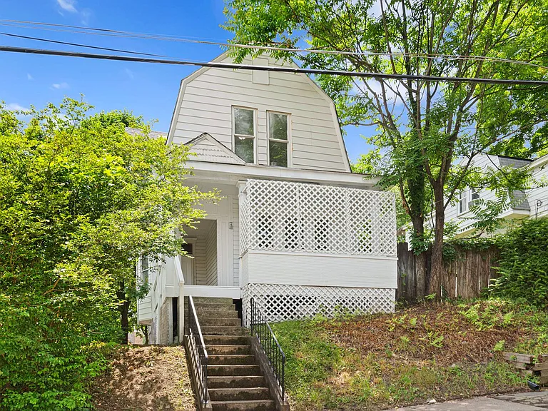 321 Kennedy Ave — Photo 12