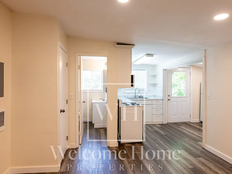 116 SW 13th St — Photo 12