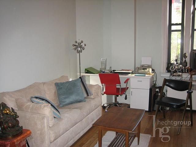 1st image of 287 Amsterdam Ave #302