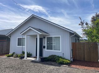 1248 5th St, Springfield, OR 97477