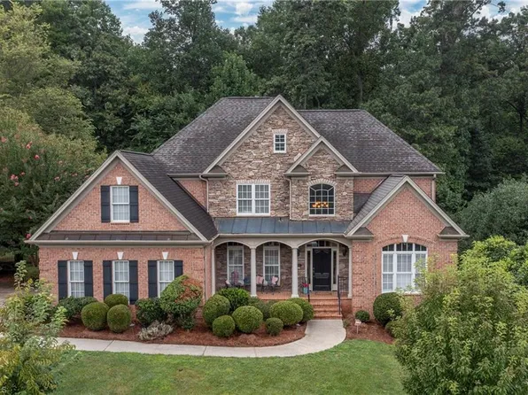 3755 Burbank Ln, Winston Salem, NC 27106
