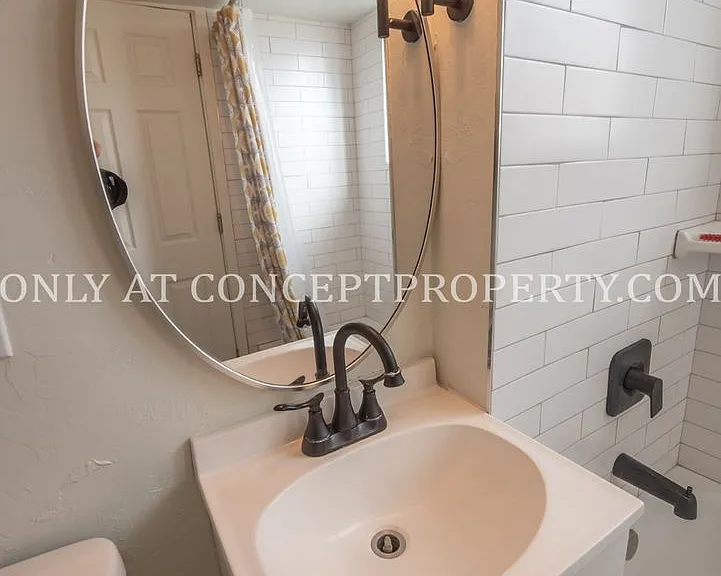 285 E Whitlock Ave — Photo 41