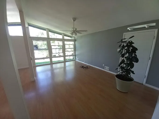 3 bed, 1987 sqft, $2,800 — Photo 3