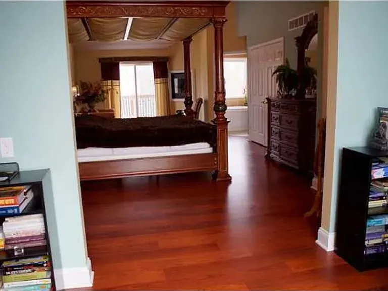 5957 Troyes Rd — Photo 9
