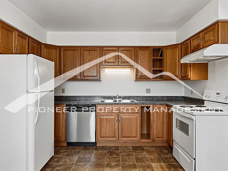 2902 W Short Pl — Photo 9