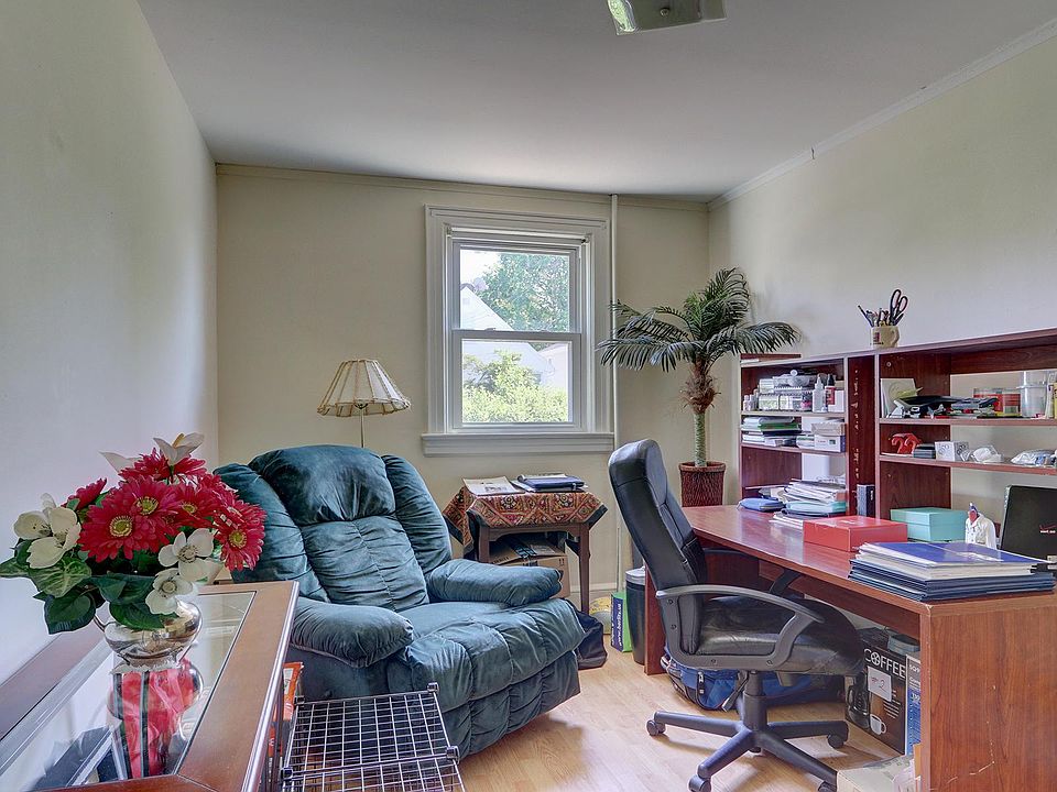 54 McKinley Ave, Albertson, NY 11507 Zillow