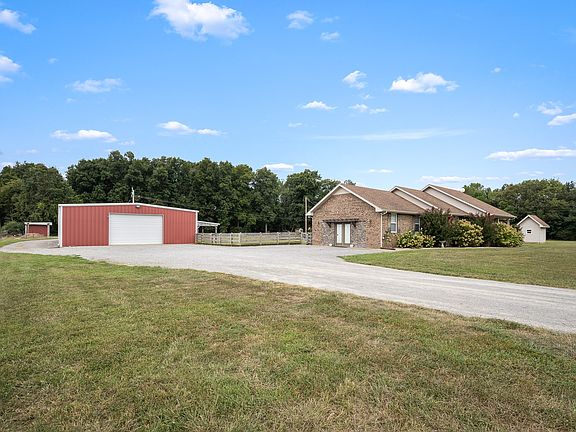 2nd image of 223 Rich Rd
