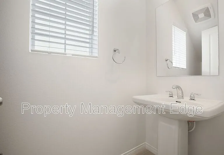 36644 Desert Tortoise Rd — Photo 18