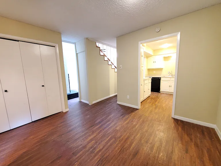 12735 Burninglog Ln — Photo 10