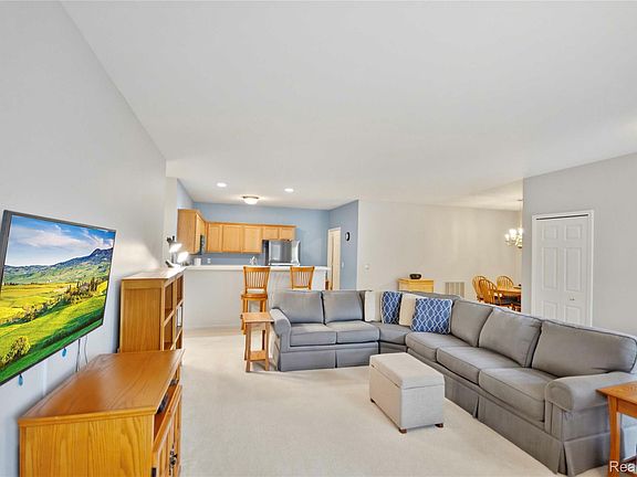 5th image of 14246 Moravian Manor Cir