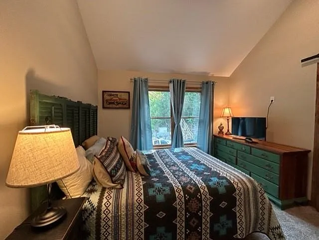 14 Edgemont Landing Rd — Photo 11